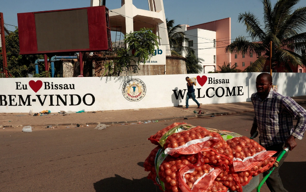 Afrika İttifaqı Qvineya-Bisaunun üzvlüyünü dayandırıb