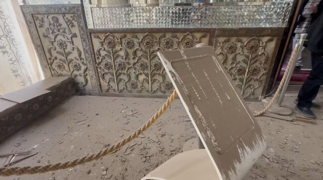 Səfəvilərin İranda tikdirdiyi "Gülüstan" sarayı dağıldı - Fotolar