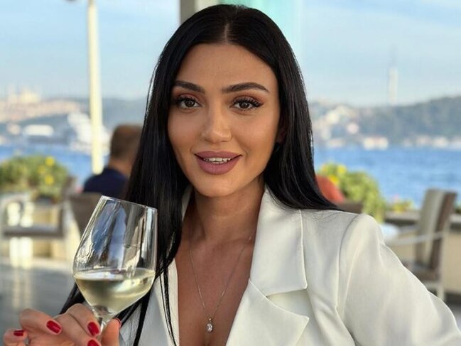 "Həyatımda olan kişi getməlidir ki, görüm növbətisi kimdir" – Sevincdən ŞOK SÖZLƏR