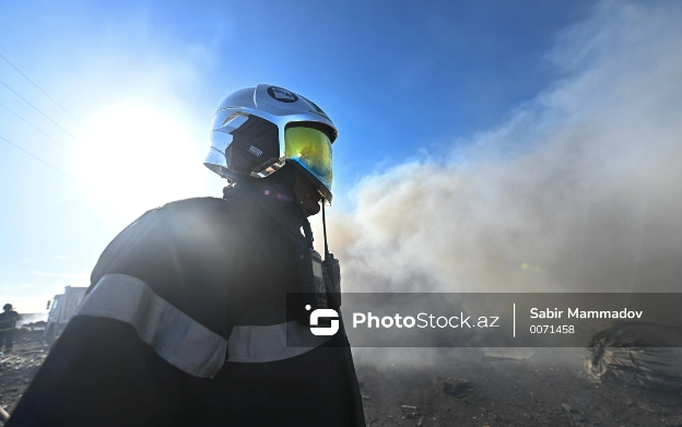 Bakıxanov qəsəbəsində mazutluq ərazidə yanğın olub