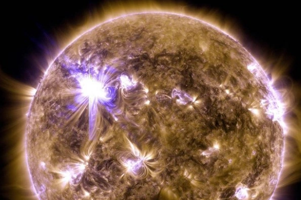 Günəşdən Yerə ağır zərbə: Nadir kosmik hadisə baş verdi