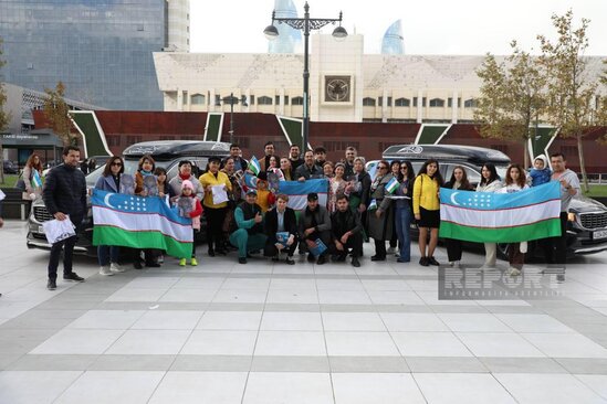 Özbək bloqçu: "Bakı o qədər gözəldir ki, getmək istəmirsən"