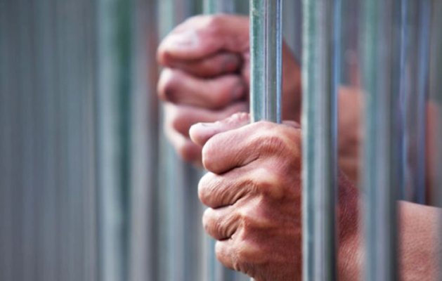 Keçmiş məhkum 15 min manatlıq dələduzluğa görə tutuldu