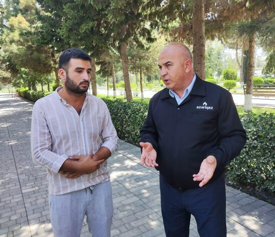 Bölgələrdə vətəndaşlarla görüşlər keçirilir, problemləri yerindəcə dinlənilir