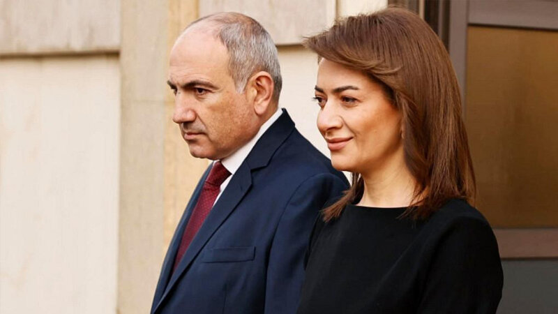 Anna Akopyan Paşinyandan boşandı