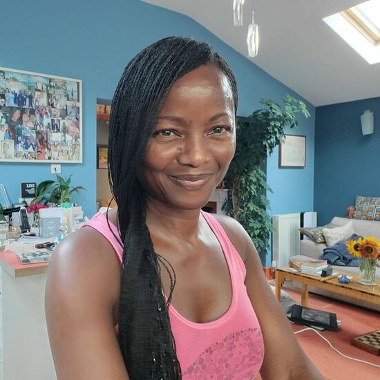 60 yaşlı qadın 30 yaş cavan görünməyin sirrini açıqladı - FOTO