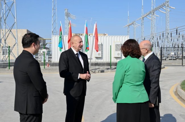 İlham Əliyev "Qobustan" Günəş Elektrik Stansiyasının açılışında iştirak edib - FOTO