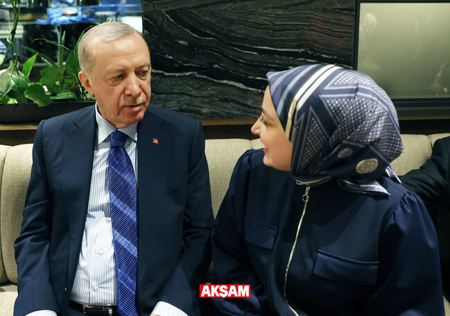 Ərdoğan vətəndaşlarla kafedə - Video