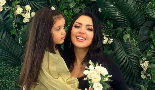 Vəfa Şərifovanın qızı əməliyyat olundu