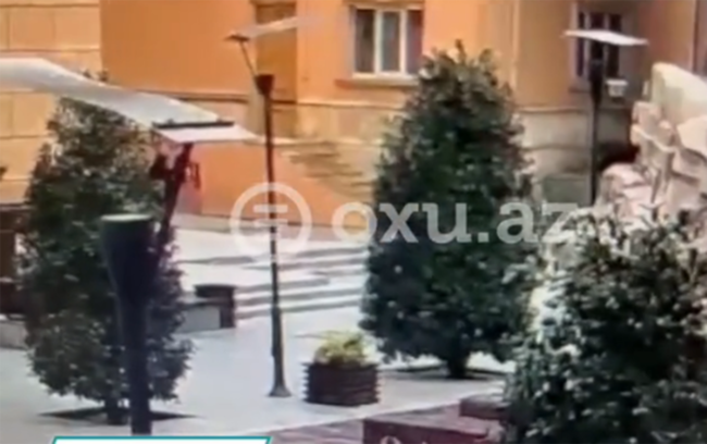 Nizami Kino Mərkəzinin divarlarına belə ziyan vurdular - Anbaan video