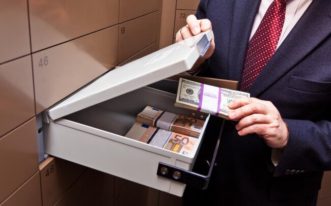 Azərbaycan banklarına qoyulan depozitlərin məbləği 9 %-ə yaxın artıb