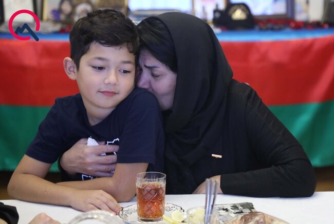 Hər saata baxanda gözləri 19:45-i görür... - Şəhid polisin evindən reportaj