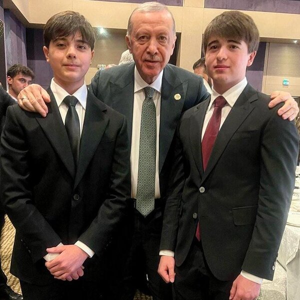 Prezidentin nəvələri Ərdoğanla - Foto