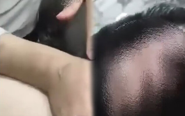 Ana-atasız uşağa işgəncələr verilib? - Video - Yenilənib