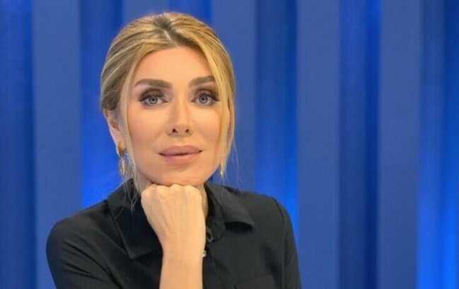 "16 illik ərim mənə müğənni Mətanətlə xəyanət edir"