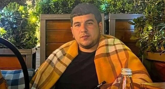 Qız üstündə qətlə yetirilən Tural kimdir? – Qəribə tale