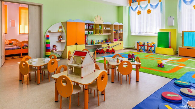 "Etimad KİDS" bağçasında uşağın başı yarıldı, ailəsinə xəbər verilmədi (FOTO)