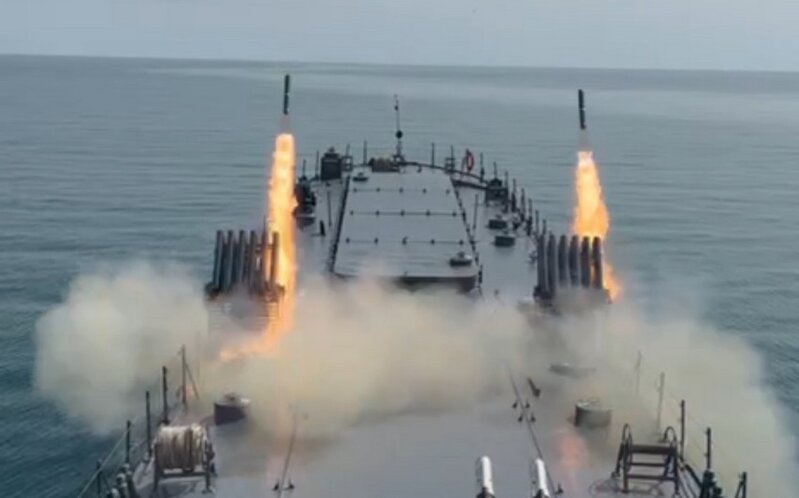 Xəzər dənizində raketlər uçuşdu: Hərbçilərimizin təlimindən möhtəşəm GÖRÜNTÜLƏR - VİDEO