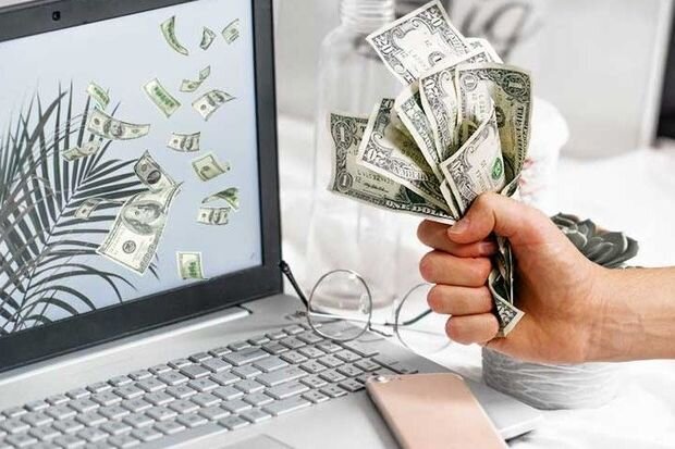 Real dünya rəqəmsal dünya ilə birləşdi: Biri varlanır, digəri aldanır