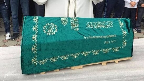 Uşaq tabutunun içindən görün NƏ ÇIXDI - ŞOK HADİSƏ