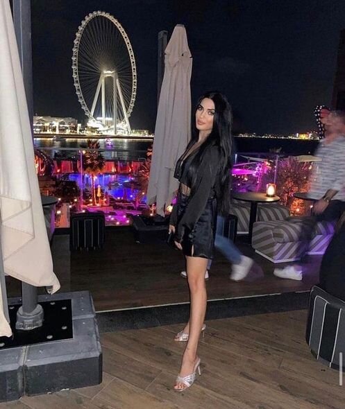 Azərbaycanlı müğənni İstanbulda taksi sürücüsü tərəfindən döyüldü - FOTO/VİDEO