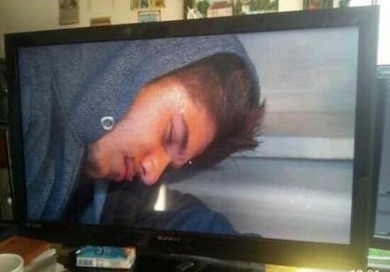 Filmdəki rolu gerçək oldu: Narkotikdən həyatını itirdi - FOTO