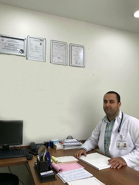 İstanbulda həlak olan həkimin statusu müzakirə yaratdı