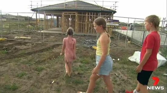 Uşaqlar cib xərcliklərini yığıb ataları ilə görün nə aldılar - FOTO