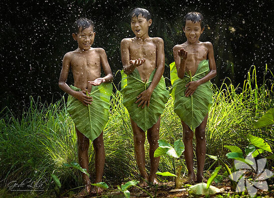 Dünyanın müxtəlif yerlərində əylənən UŞAQLAR - FOTO