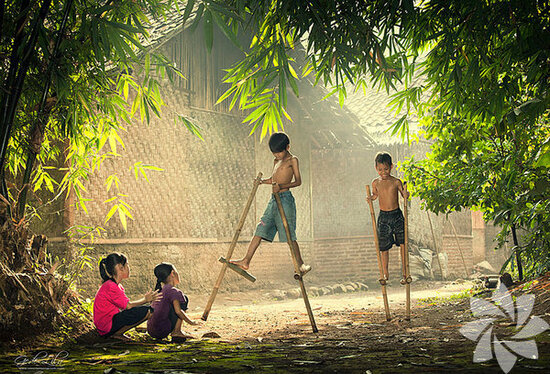 Dünyanın müxtəlif yerlərində əylənən UŞAQLAR - FOTO