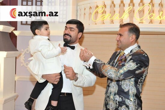 Xanəndə orucluqda toy etdi - qonaqlar arasında keçmiş baş nazir də var - FOTO