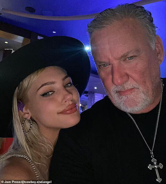 23 yaşlı model 63 yaşlı kişi ilə eşqindən danışdı - "Bir saata sevgili olduq" - FOTOlar