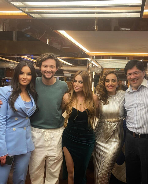 "Aysel kökəlmək bilmir, elə bil hələ də 16 yaşı var" - FOTOlarına reaksiya