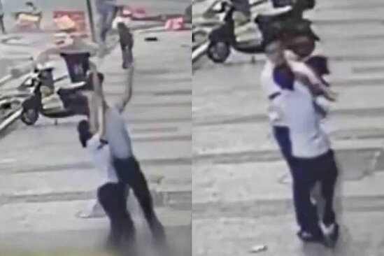 Beşinci mərtəbədən yıxılan uşağı havada tutdular - VİDEO