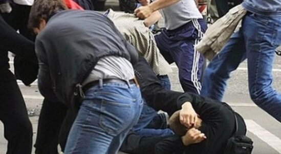 Bakıda bir neçə nəfərin hucumuna məruz qalan gənc döyülüb