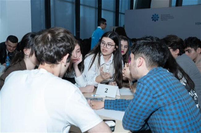 "MEDİAlab" layihəsi çərçivəsində ali təhsil müəssisələrinin tələbələri üçün infosessiya keçirilib