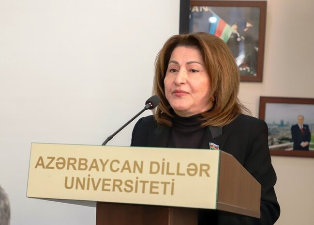 "Vətən müharibəsi tarixi. Şəxsiyyət faktoru" kitabının ingilis dilində nəşrinin təqdimatı olub