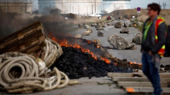 Paris küçələri yenidən döyüş meydanına çevrildi - FOTO
