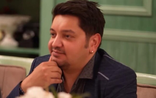 Bu dəfə efirə əkiz qardaşı ilə çıxdı - Fotolar