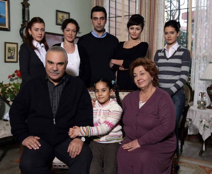 "Yaprak Dökümü"nün qocaman aktrisası TANINMAZ HALDA - VİDEO