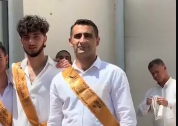 "Son zəng"də müəllimin bu addımı maraq doğurdu - VİDEO