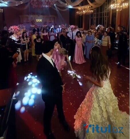 Bakıda DƏBDƏBƏLİ TOY: Qız ağzı üstə yıxıldı... - FOTOLAR