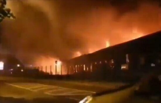 Ukrayanaya sursat göndərən iş adamının anbarı yandı