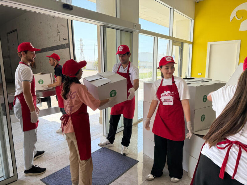 Leyla Əliyevanın təşəbbüsü ilə Yevlaxda ailələrə qurban payları çatdırılıb - FOTO