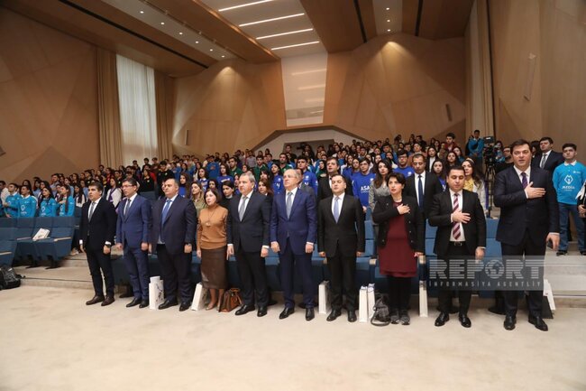 Bakıda "Media savadlılığı" konfransı keçirilib