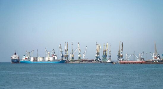 Ukrayna bir sıra dəniz limanlarını bağlayıb