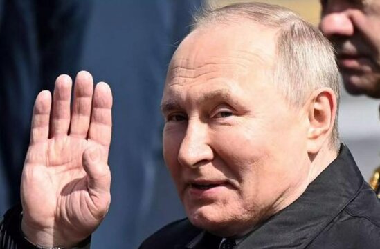 "Hamımız Putinin xərçəngdən ölməsinə ümid edirik" - Rus oliqarx