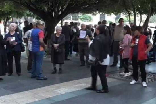 İrəvanda yenidən etiraz mintinqi başladı