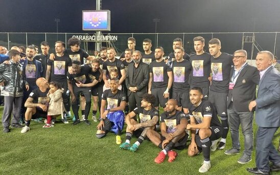 "Qarabağ"ın şəhid azarkeşinin medalı atasına verilib