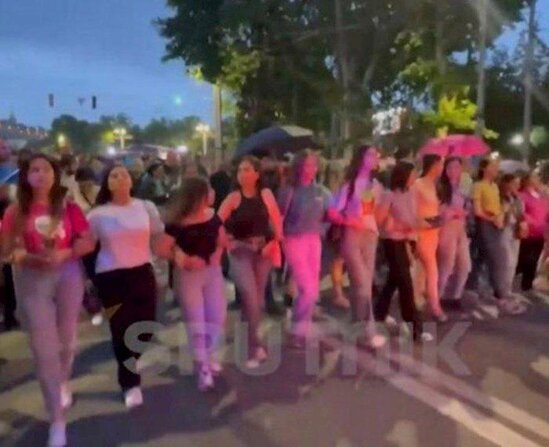 Ermənistanda Paşinyanın istefası tələb olunur